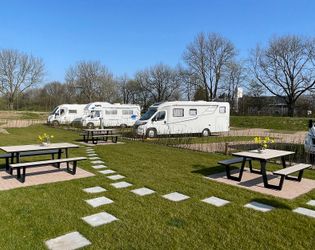Camperplaats Den Bosch - image