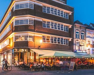 Stadsbrasserie Het Warenhuis - image