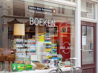Boekwinkel Terre des Hommes - image