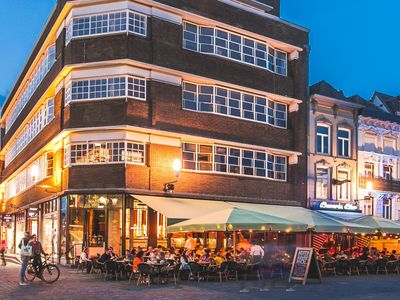 Stadsbrasserie Het Warenhuis - image