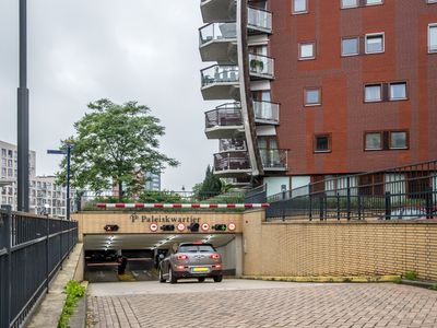 Parkeergarage Paleiskwartier - image