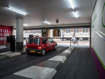 Parkeergarage Wolvenhoek - image