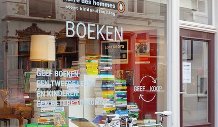 Boekwinkel Terre des Hommes - image