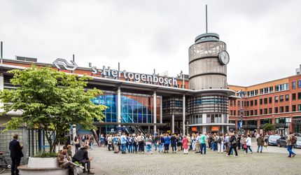 Ik kom met het OV - Centraal station Den Bosch