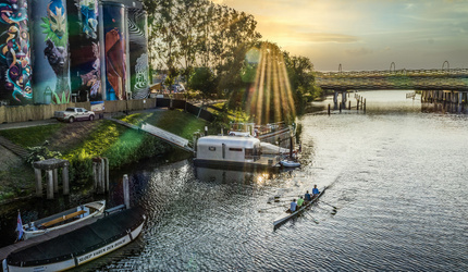 The Coon | B&B op het water - image